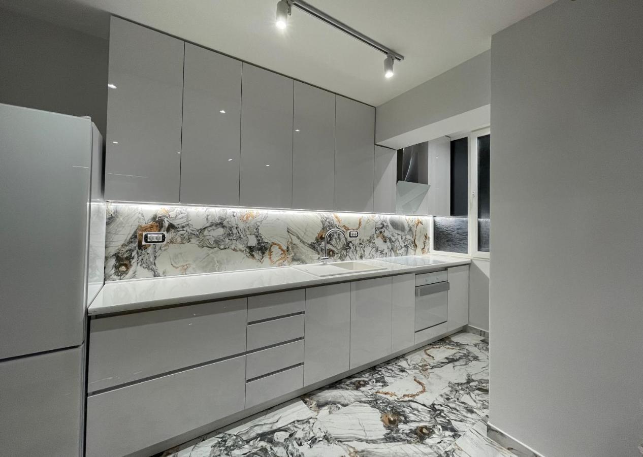 The Alchemist Luxury Apartment Skopje Bagian luar foto